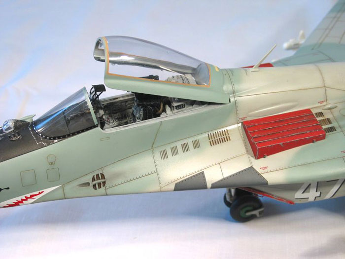 MiG-29 A Fulcrum by Thomas Chmelik (Revell + CAM 1/32)