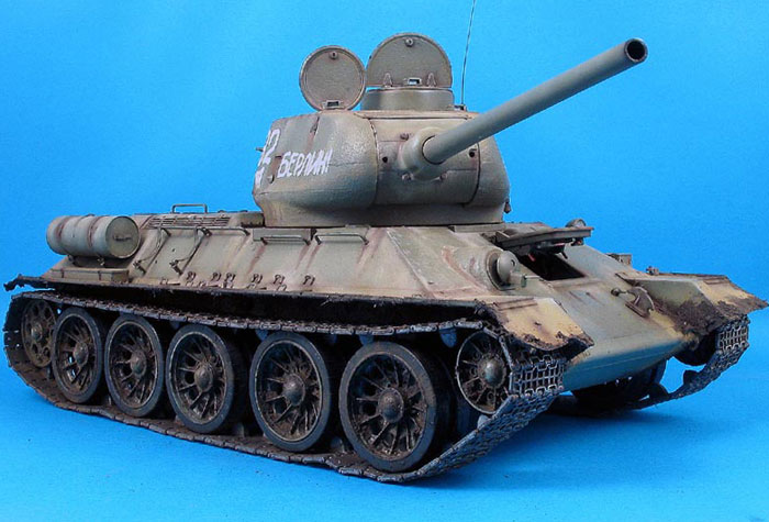 T-34/85 by Jay Laverty (Trumpeter 1/16)